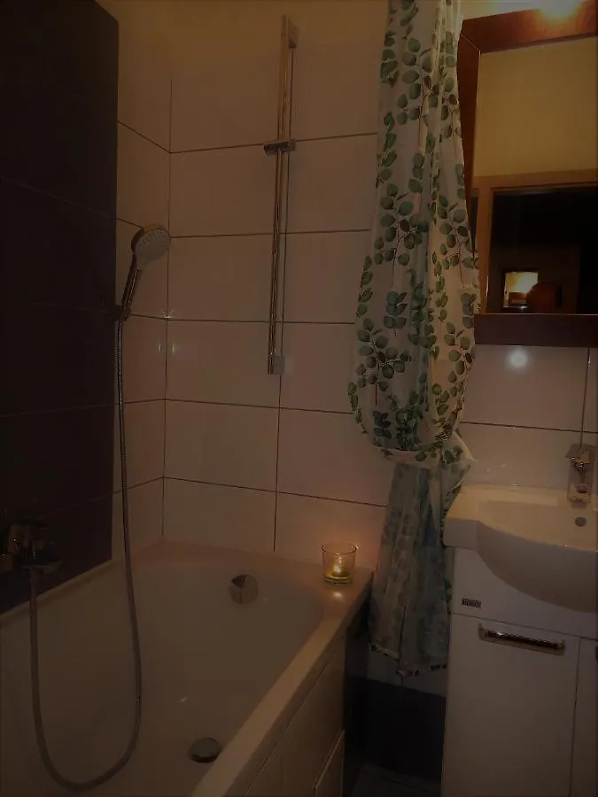Green Wilanow Apartment With Free Parking Warsaw